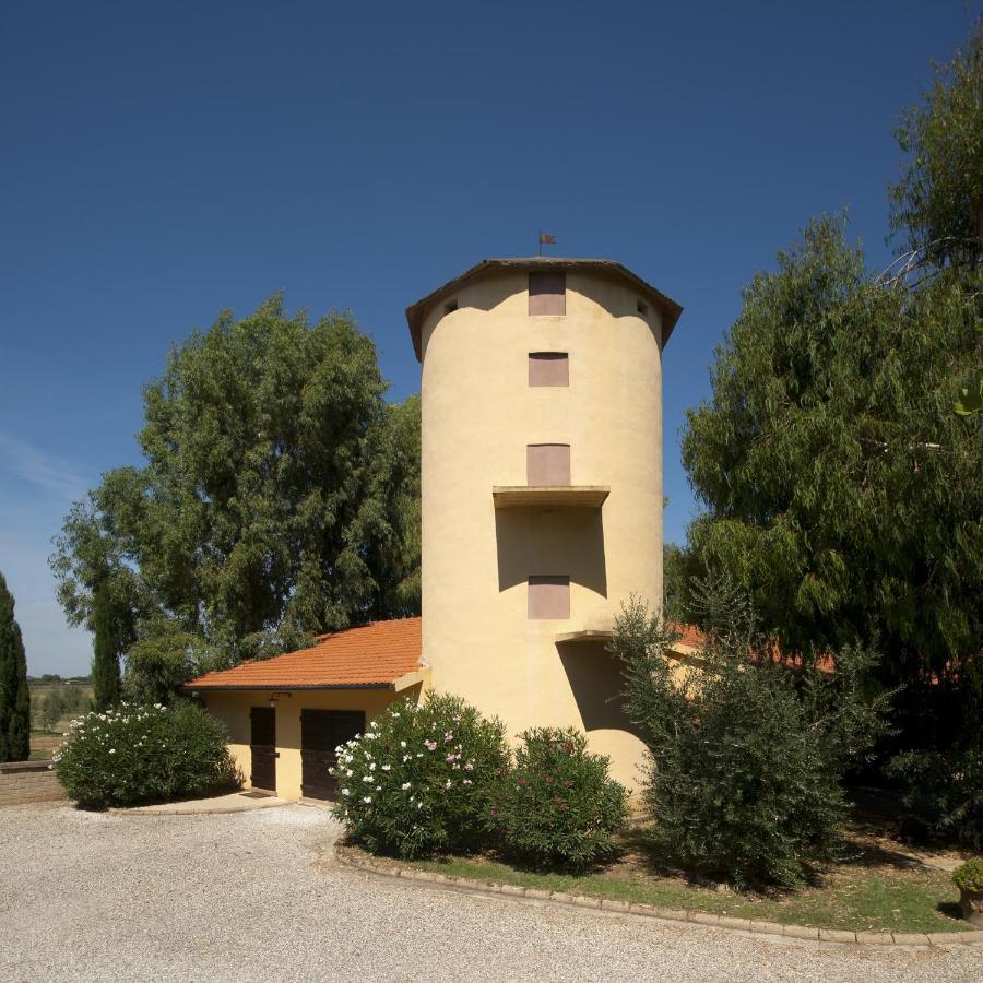 Agriturismo Le Pescine Vada Exterior foto